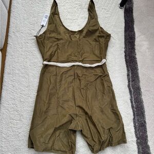 WWW scoop neck bodysuit